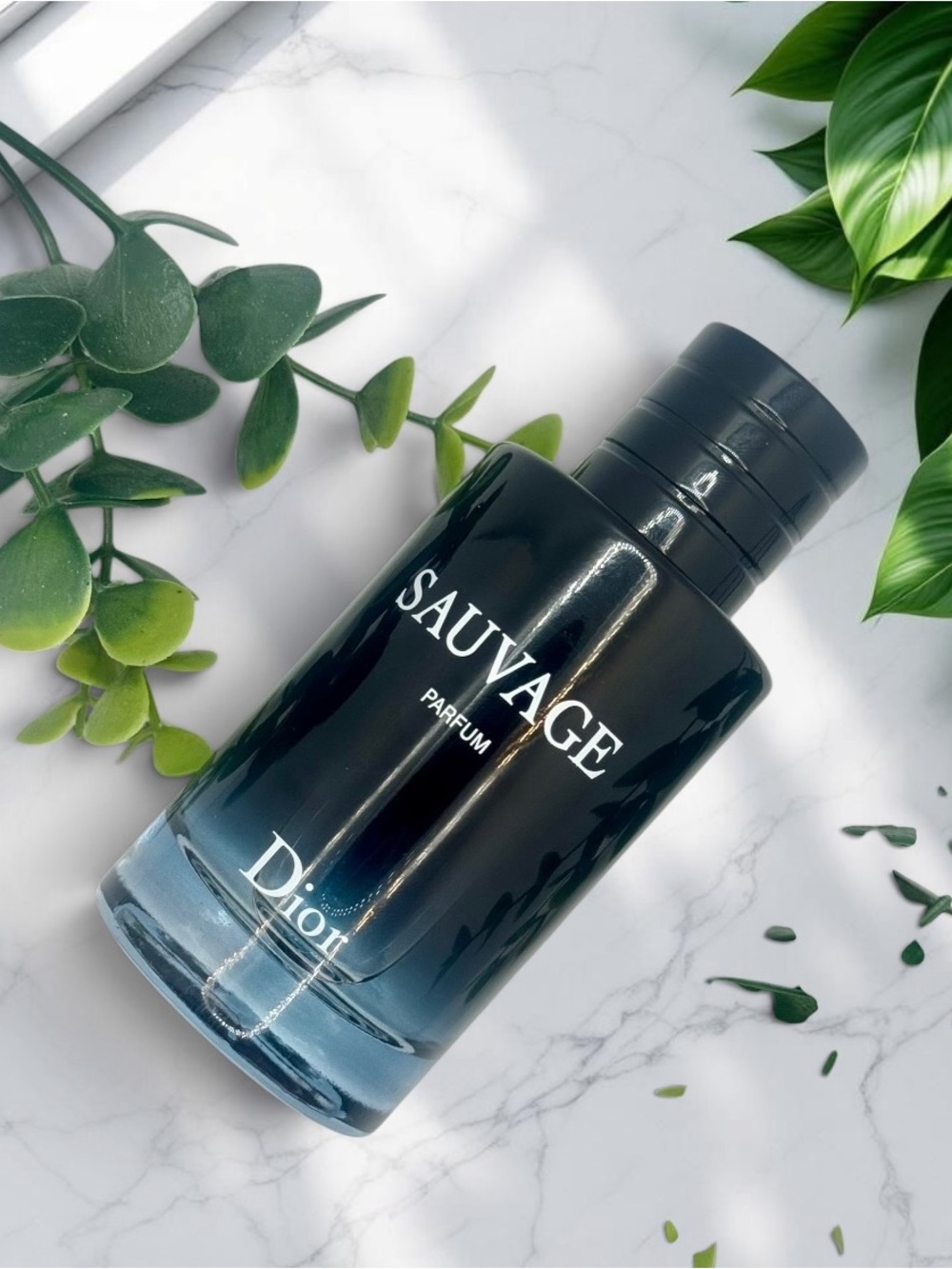 Dior Sauvage Parfum – Men’s Fragrance 100 ml - Picture 4 of 4